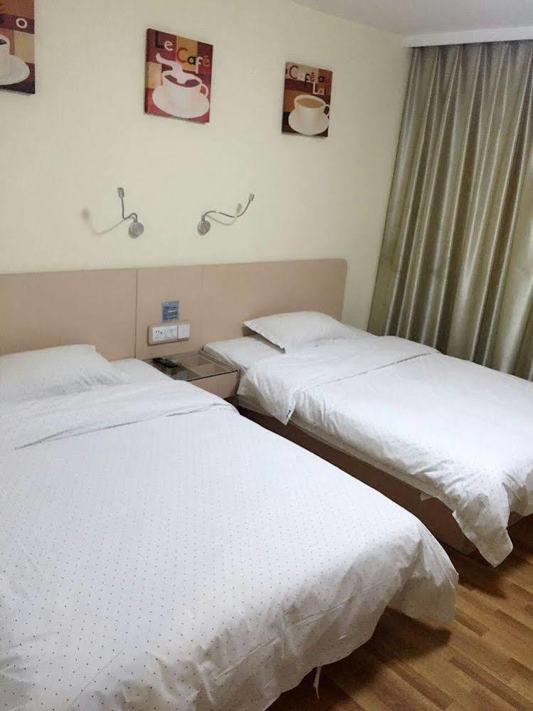 Yimi Inn Shiqiao Metro Sation Pedestrian Street Branch Quảng Châu Ngoại thất bức ảnh