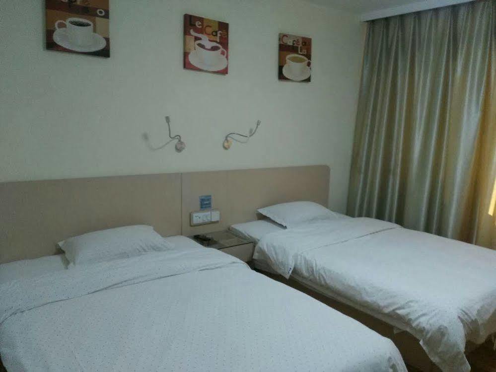 Yimi Inn Shiqiao Metro Sation Pedestrian Street Branch Quảng Châu Ngoại thất bức ảnh